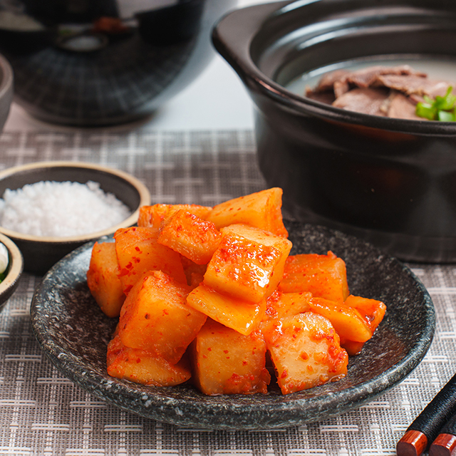 맛집의 그맛! 맛있게 익은 아삭한 전라도 청년 설렁탕 깍두기